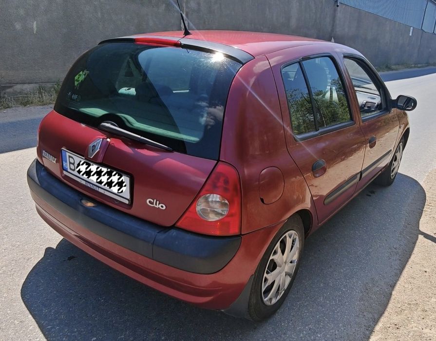 Vând Renault Clio 2