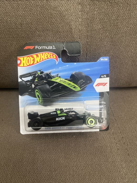 Машинка Hot wheels formula1