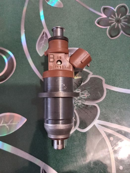 Caut injector pentu Mitsubishi