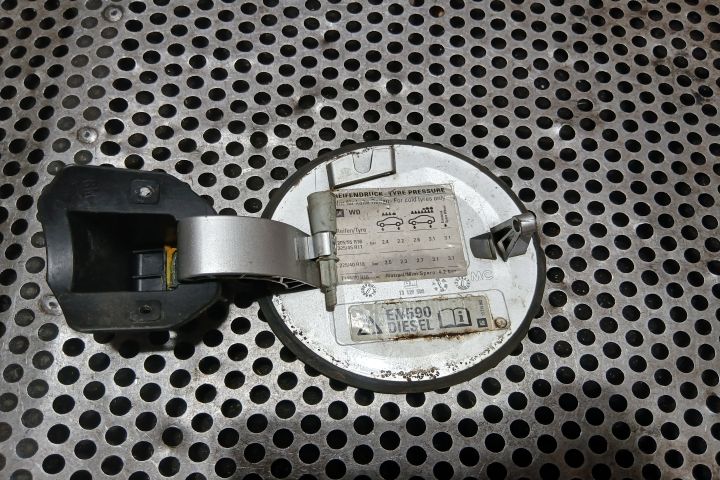 Usita rezervor 13111596 13111596 Opel Zafira B