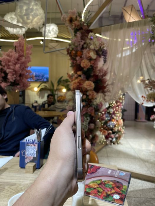 iPhone 16 Pro Desert 256gb