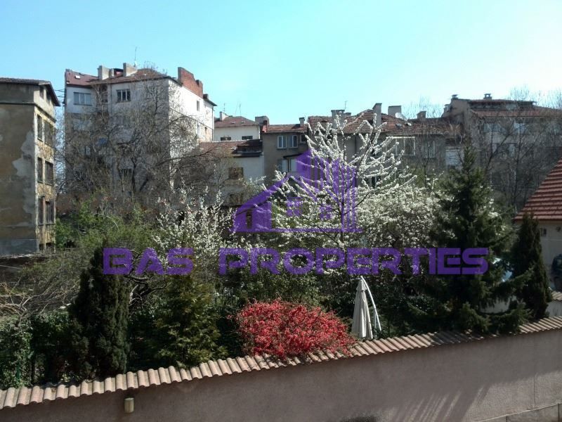 Дава се под наем Двустаен апартамент в София, Център - 60 кв.м за 595 € - Снимка #8