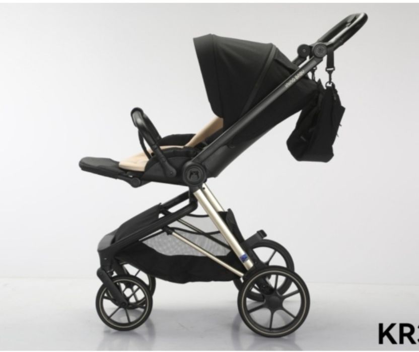 Срочно продаю детскую коляску