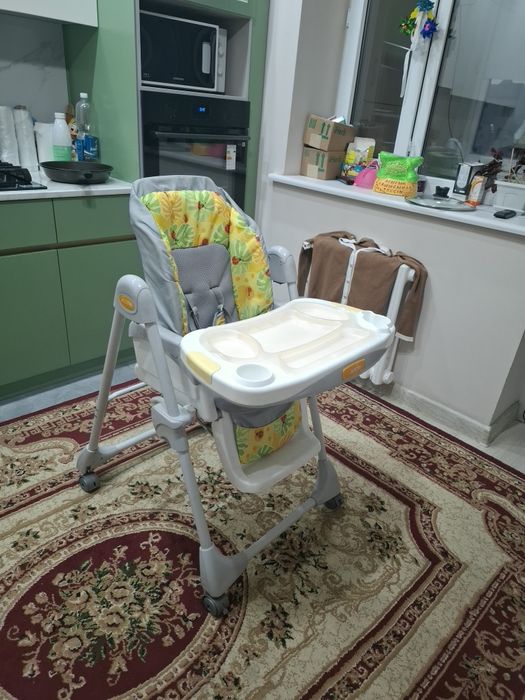 Продам стул для кормления