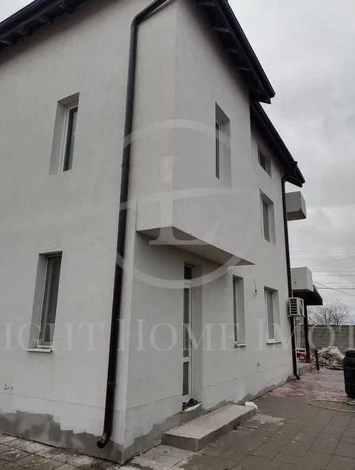 Реф. 1428 Еднофамилна двуетажна къща / Скутаре