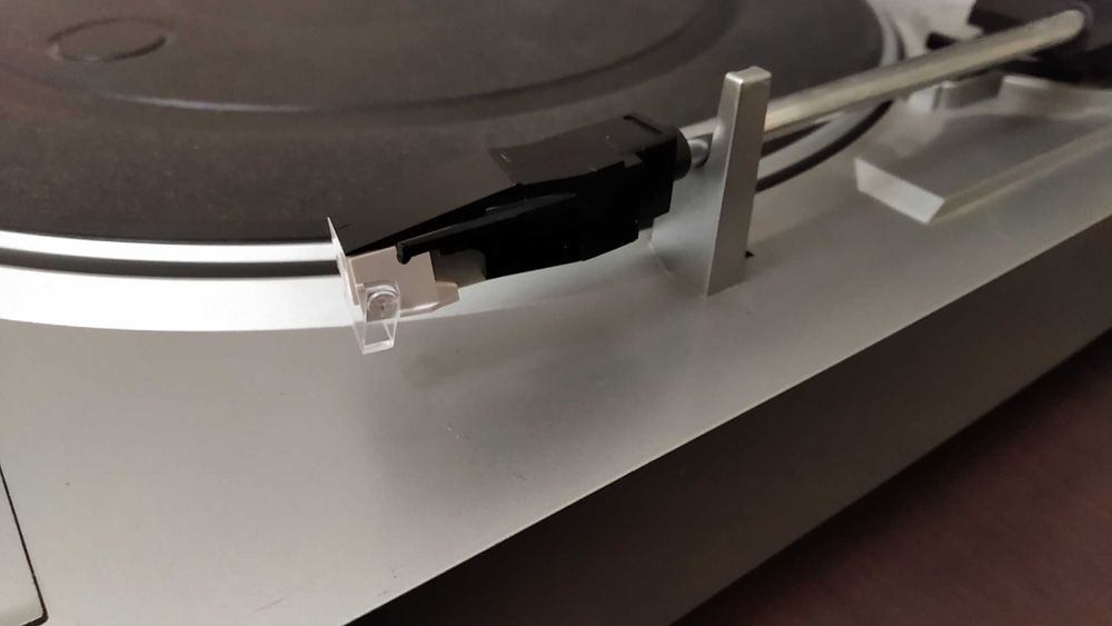 Продам проигрыватель винил дисков AIWA.