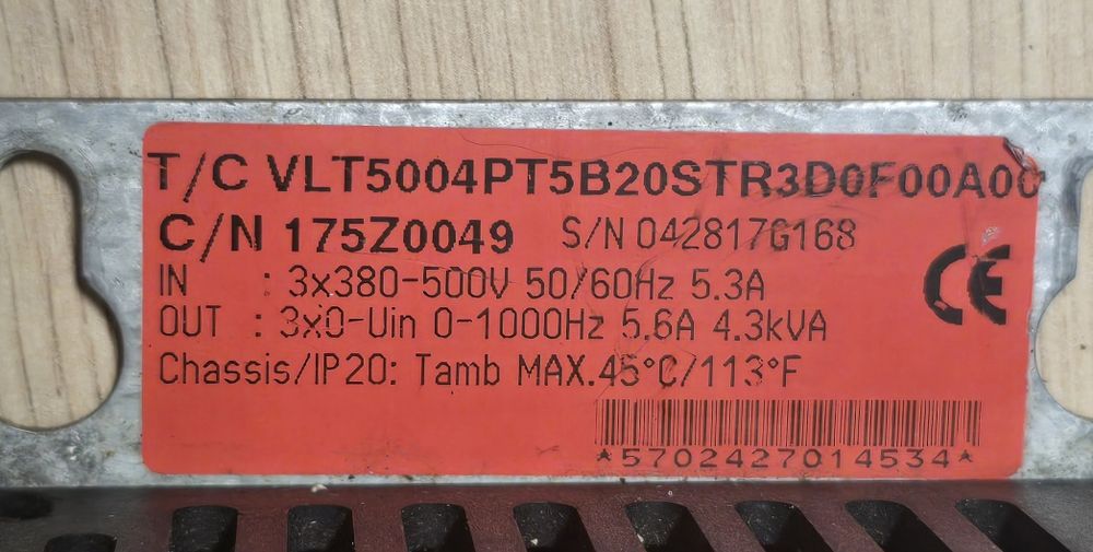 Convertizor de frecventa Danfoss VLT5004