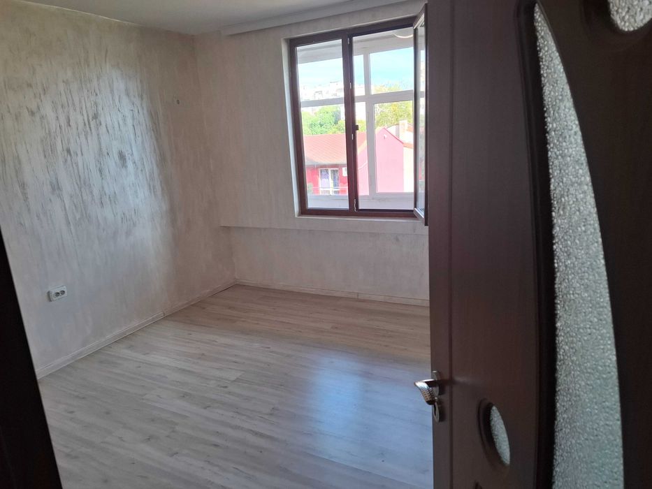 Продава се Двустаен апартамент в Ямбол, Георги Бенковски - 64 кв.м за 678 €/кв.м - Снимка #11