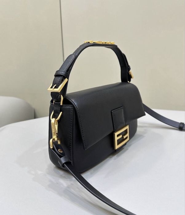 Geanta Fendi Baguette