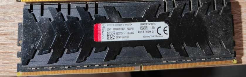 1 x  DDR 4 HyperX 3000  1X16GB