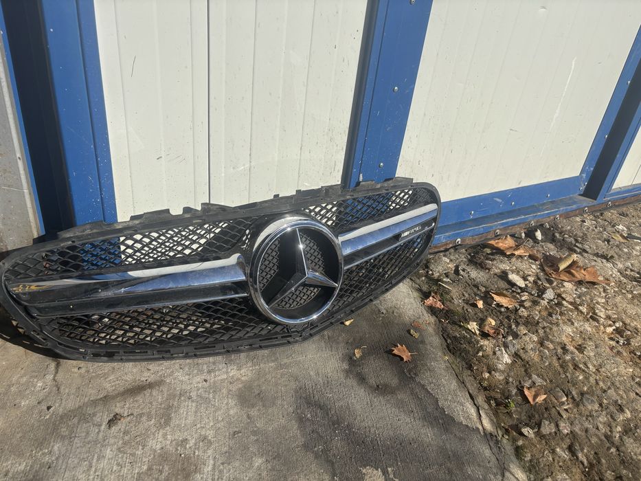 Решетка със емблема Mercedes AMG 63 w205