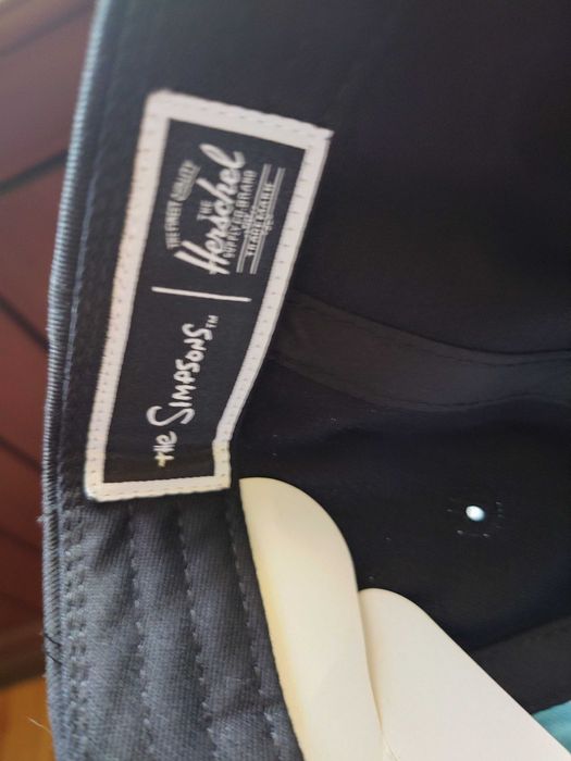 Бейсболка чёрная фирмы Hersсhel Supplies - Bart / The Simpsons