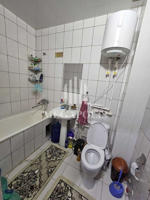 №743 Buxoro, Sharq 1da arzon narxli 2 xonali kvartira sotiladi