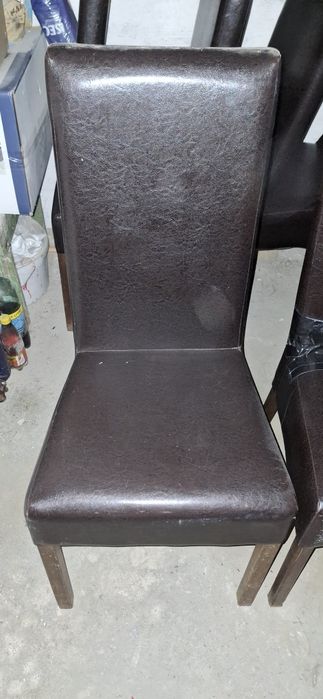 Vand 6 scaune de sufragerie