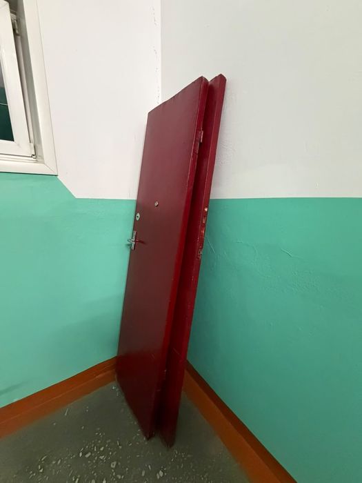 Дверь двухстворчатая — бесплатно