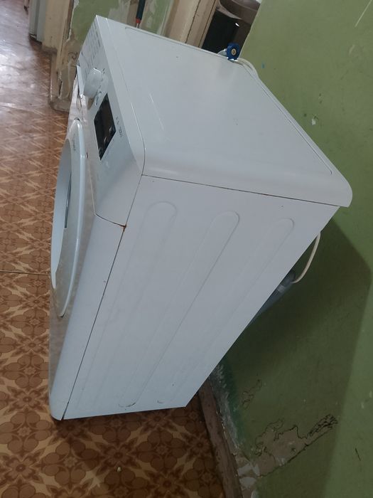 Продам стиральную машинку в нормальном состоянии