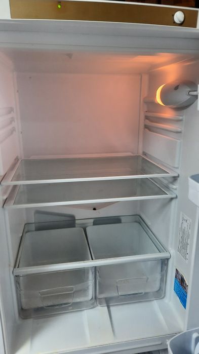 Холодил.2х кам.Индезит в нормальном рабочем состоянии