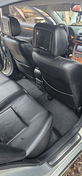 Dezmembrez Toyota Avensis T25  2008