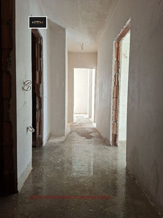 Продава се Тристаен апартамент в Варна, Левски - 102 кв.м за 1726 €/кв.м - Снимка #5