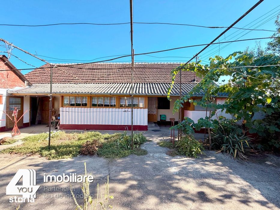 Proprietate în Țipari,formată din casă cu anexe+teren intravilan2880mp