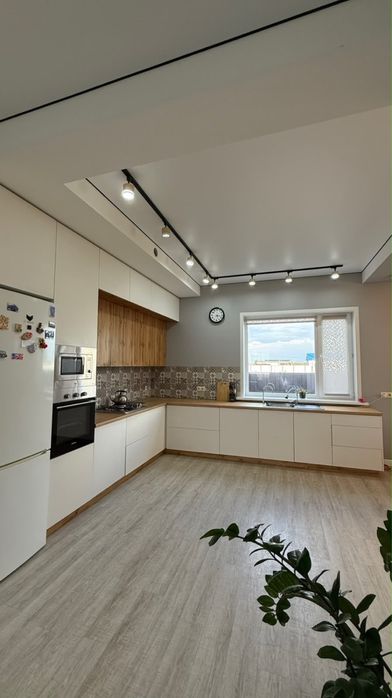 Продам дом 4 мкр Жибек Жолы