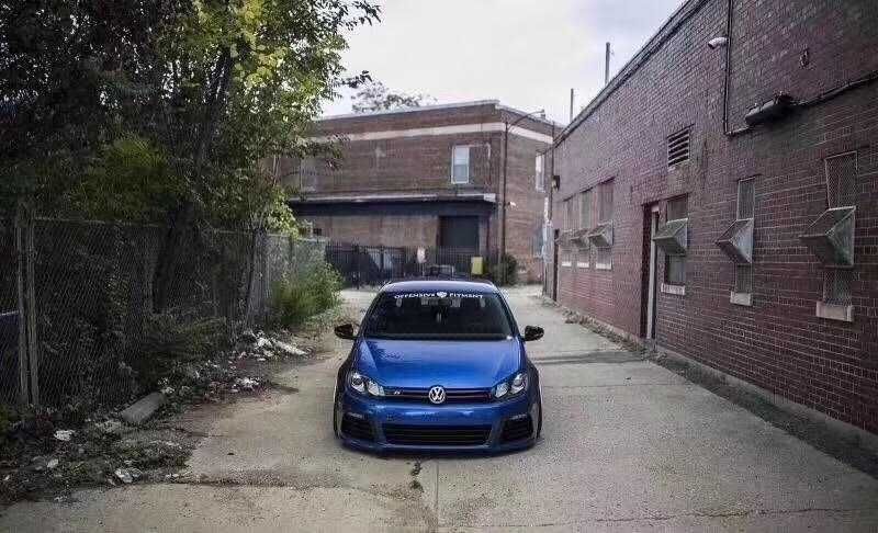 Bara Fata VW Golf 6 R20 Design