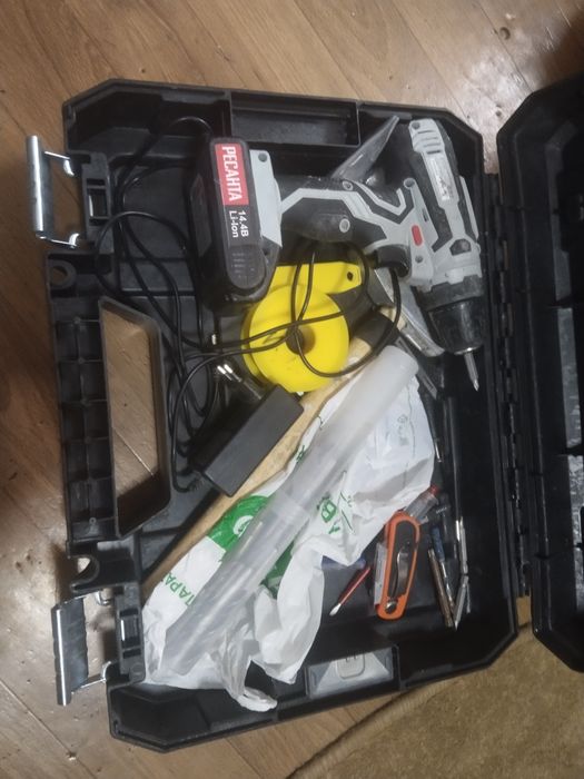 Продам шуруповёрт в рабочем состоянии