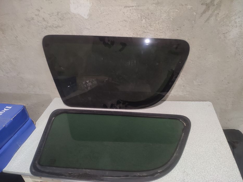 Стекла боковые на ларгус