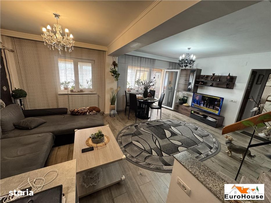 Apartament cu 5 camere de vanzare in Alba iulia