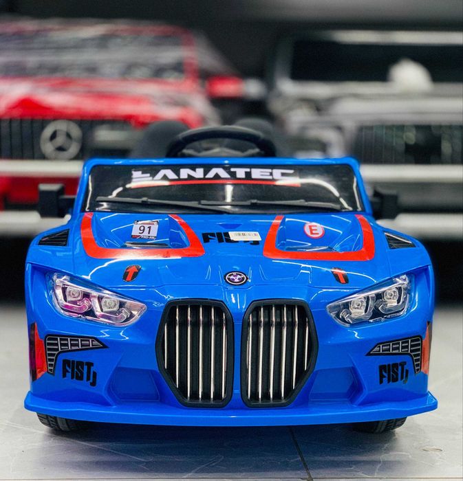 BMW M4 GT3 "Fanatec Edition" – Bolalar uchun elektr elektromobili