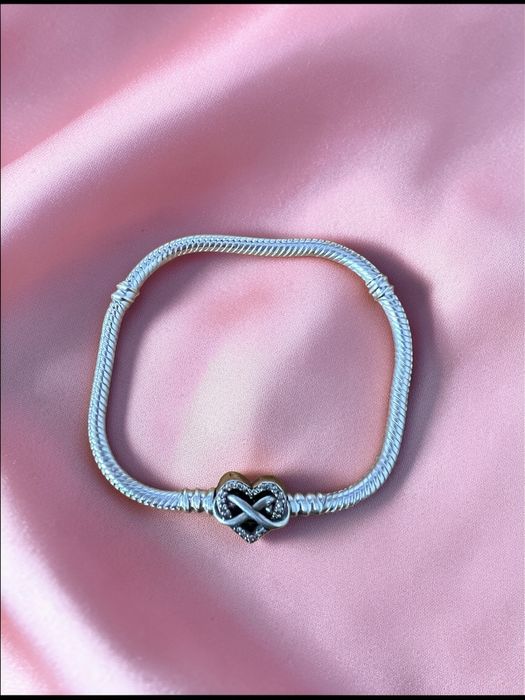 Bratara Pandora placata cu argint 925 (inima, infinit, stralucitoare)