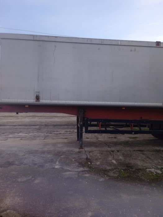 Semiremorca cereale carnehl