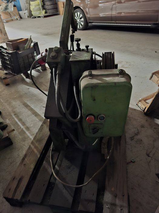 хидравлична ножовка