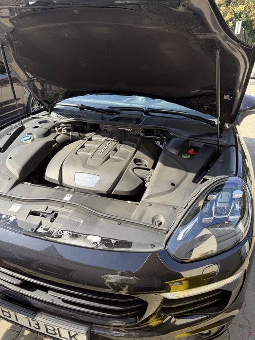 PORSCHE Cayenne 0 — imagine 4
