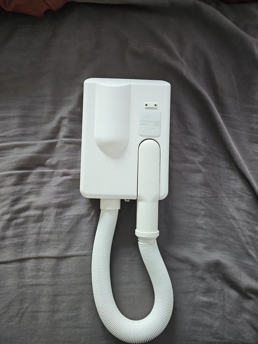 Стенен сешоар, хотелски