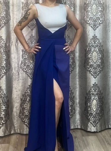 Продам вечерние платья