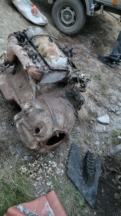 Двигатель ЗИЛ на запчасти