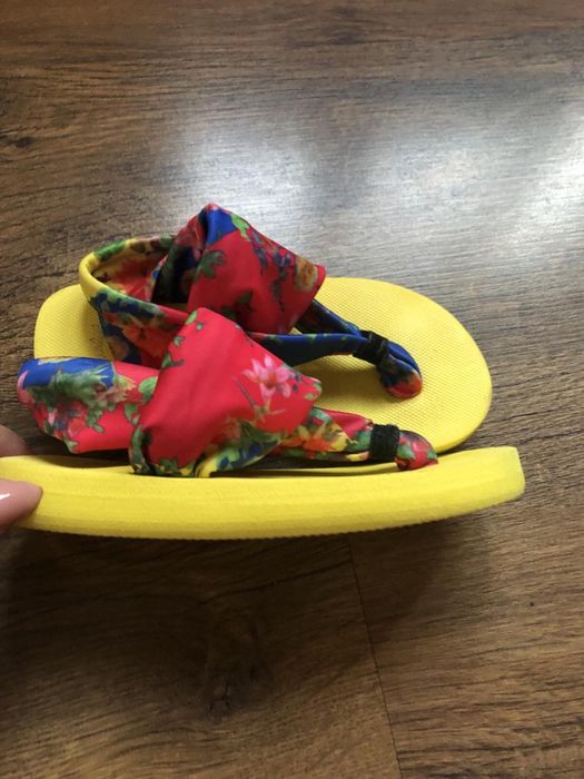 Детски сандали