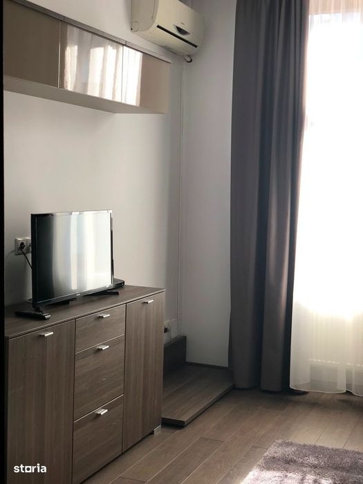 Exclusiv! Inchiriem 2 camere zona Tribunal pretabil birouri