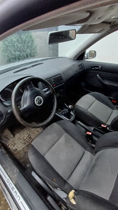 Golf 4 din anul 2004 , stare  de funcționare