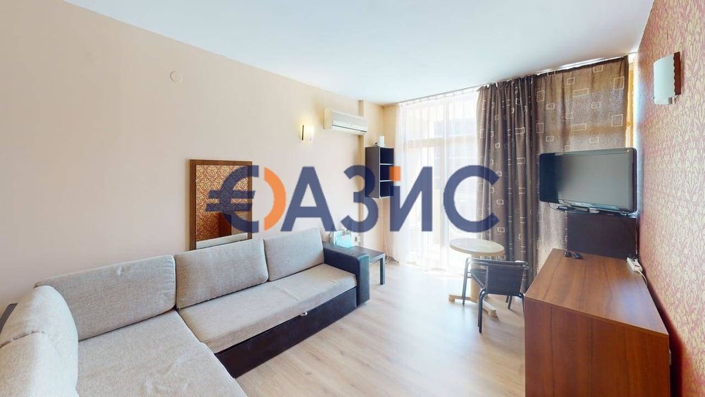 Продава се Двустаен апартамент в к.к. Слънчев бряг - 67 кв.м за 1120 €/кв.м - Снимка #2