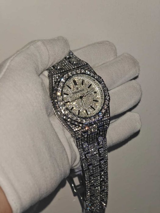 Ceas "Iced Out" – Moissanite