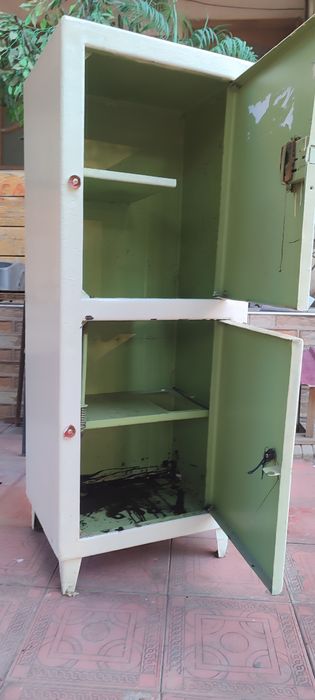 Продам советский сейф, очень прочный.