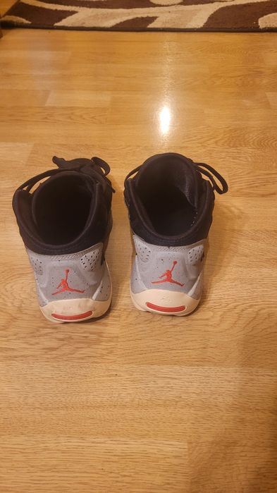 Nike Jordan Zion 2 marime 36.5 în stare foarte buna