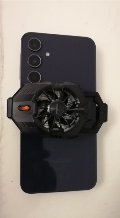 Охладител RGB LED за интензивни игри