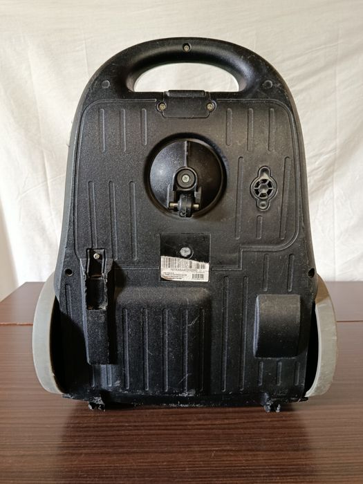 Пылесос Artel 2000 W