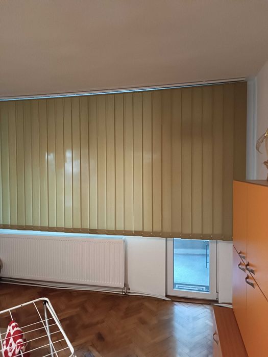 Вътрешни щори.Зелен цвят