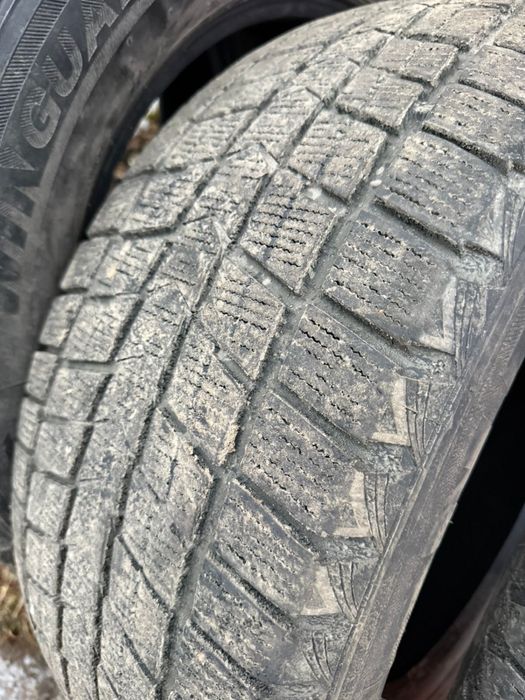 Продам резину R18 285/60