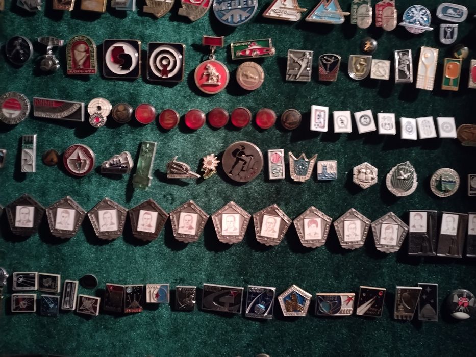 Значки времен СССР