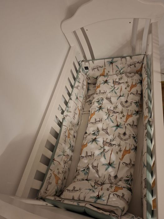 Pătuț copil lemn masiv + lenjerie inclusă | Stare foarte bună